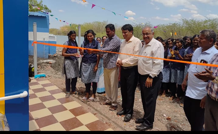 பூதலாபுரம் அரசு மேல்நிலைப்பள்ளிக்குநவீன கழிப்பறை வசதி