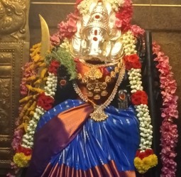 ஆடி வெள்ளி மூன்றாவது வாரம் தெய்வம் இதழ் வாசகர்கள் நேயர்கள் சார்பில் அபிஷேகம் ஆராதனை