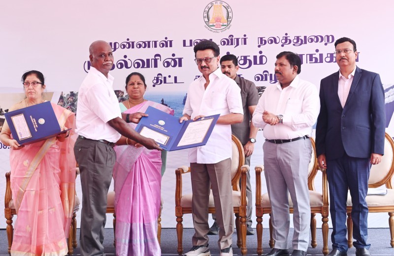முன்னாள் படைவீரர்கள் வாழ்வாதாரத்தை மேம்படுத்தும் வகையில் முதல்வரின் காக்கும் கரங்கள் என்ற புதிய திட்டம்