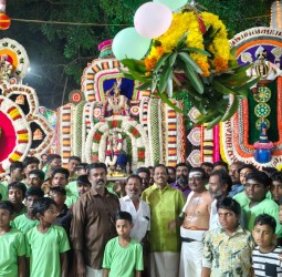 தோவாளை கிருஷ்ணசுவாமி கோவிலில் உறியடி மகா உற்சவ திருவிழா