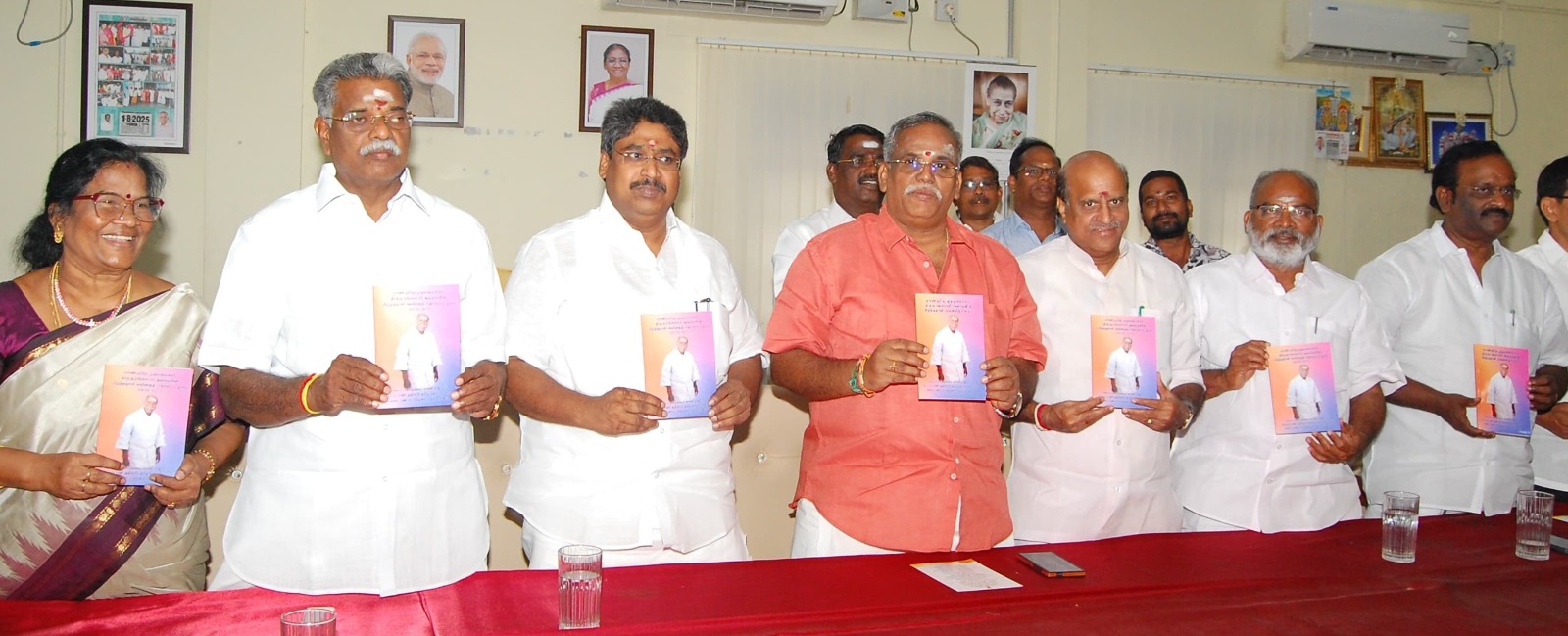 முதல்வர் ரங்கசாமியின் 75-வது பிறந்த நாள் நிறைவையொட்டி நடந்த கவிதை நூல் வெளியீட்டு விழா