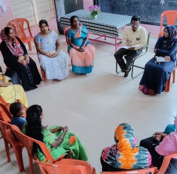 மதுரை கிழக்கு ஒன்றியம் எல் கே பி நகர் நடுநிலைப் பள்ளியில் பள்ளி மேலாண்மை குழு கூட்டம்