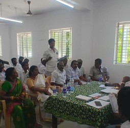 நன்னிலம் சட்டமன்ற தொகுதியில் வாக்கு சாவடி பிரிப்பது தொடர்பான ஆலோசனை கூட்டம், அரசியல் கட்சியினர் பங்கேற்பு