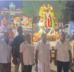 பூவிழுந்தநல்லூர் கிராமத்தில் அருள் பாலித்து வரும் காசி விஸ்வநாதர் ஆலயத்தில் இரண்டாம் ஆண்டு கும்பாபிஷேக நாள் விழா