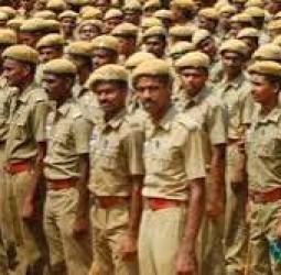 தமிழக போலீஸ் வேலை; 3,665 பணியிடங்கள்; 10 ஆம் வகுப்பு முடித்தவர்கள் உடனே அப்ளை பண்ணுங்க!
