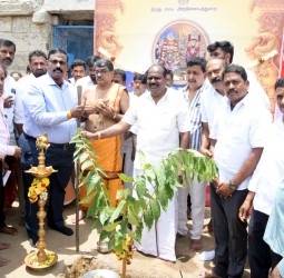 கிருஷ்ணகிரி மாவட்டத்தில் ஆயிரம் ஆண்டுகள் பழமையன அத்திமுகம் ஐராதீஸ்வரர், அழகேஸ்வரர் கோவில் ரூ.1.31 கோடி மதிப்பில் பழமை மாறாமல் புனரமைக்கும் பணி