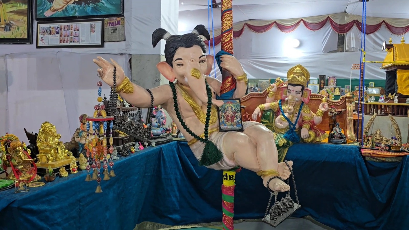குரோம்பேட்டை ராதா நகரில் சுமார் 25 ஆயிரம் விநாயகர் சிலைகளை வைத்து சிறப்பு கண்காட்சி