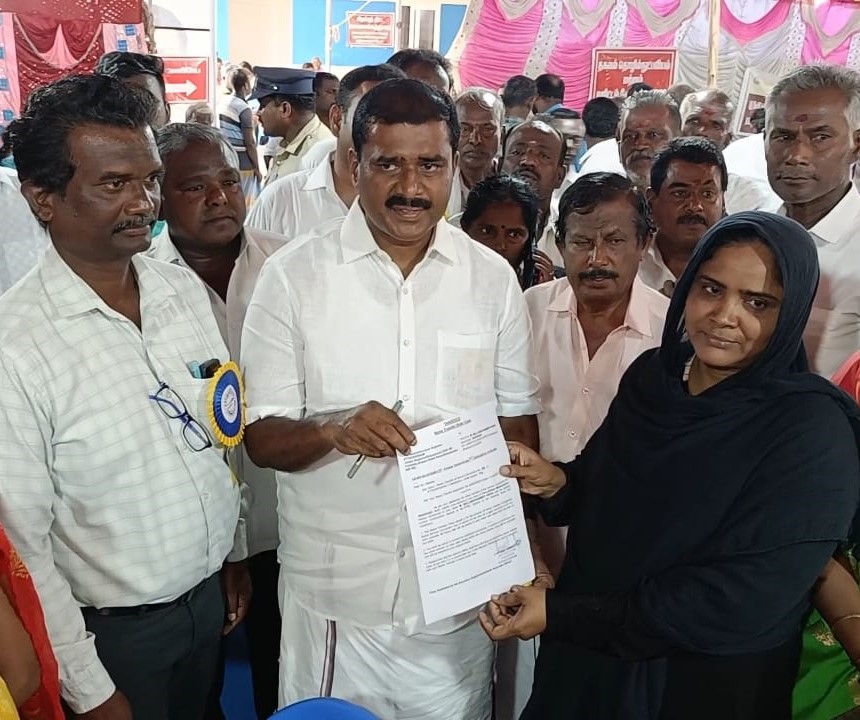 எட்டயபுரத்தில் நடந்த உங்களுடன் ஸ்டாலின் திட்ட சிறப்பு முகாம்