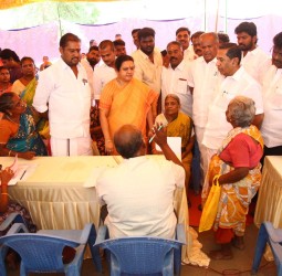 மதுரையில் உங்களுடன் ஸ்டாலின்’ திட்ட முகாம்