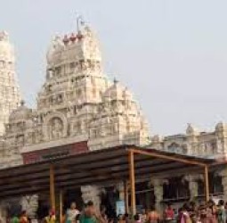 திருச்செந்தூர் முருகன் கோவிலில்  கடந்தமாதம் ரூ.3.84 கோடி காணிக்கை