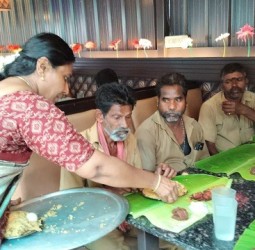 தென்காசி நகரப் பகுதியில் உள்ள AM டு PM என்கின்ற பிரபல உணவகத்தின் 3-வது ஆண்டு தொடக்க விழா