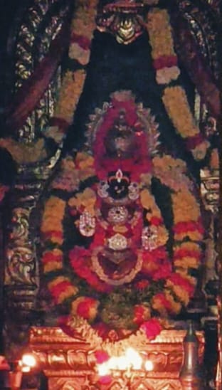 உக்கல் அருள்மிகு ஸ்ரீ காமாட்சி அம்பாள் கோயிலில் நவவர்ண பூஜை