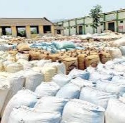 ஒழுங்குமுறை விற்பனை கூடங்களில்  பழைய முறையிலேயே பணம் பட்டுவாடா தொடர வேண்டும்