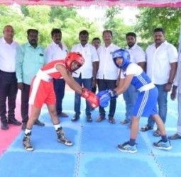 உதயநிதி ஸ்டாலின் பிறந்தநாளை முன்னிட்டு நடைபெற்ற மாநில அளவிலான மாபெரும் குத்துச்சண்டைபோட்டி