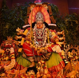 சேலத்தில் அருள்பாலித்த ஐயந்திருமாளிகை மாரியம்மன்