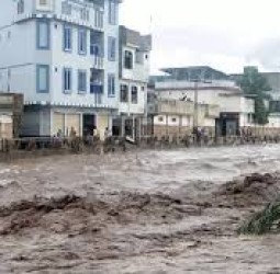 பாகிஸ்தானில் கனமழையால் வெள்ளப்பெருக்கு: 48 மணி நேரத்தில் 307 பேர் உயிரிழப்பு