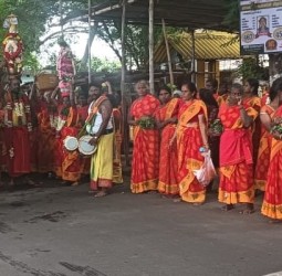 ஜம்மண அள்ளியில் ஓம்சக்தி அம்மனுக்கு கூழ் ஊற்றும் விழா