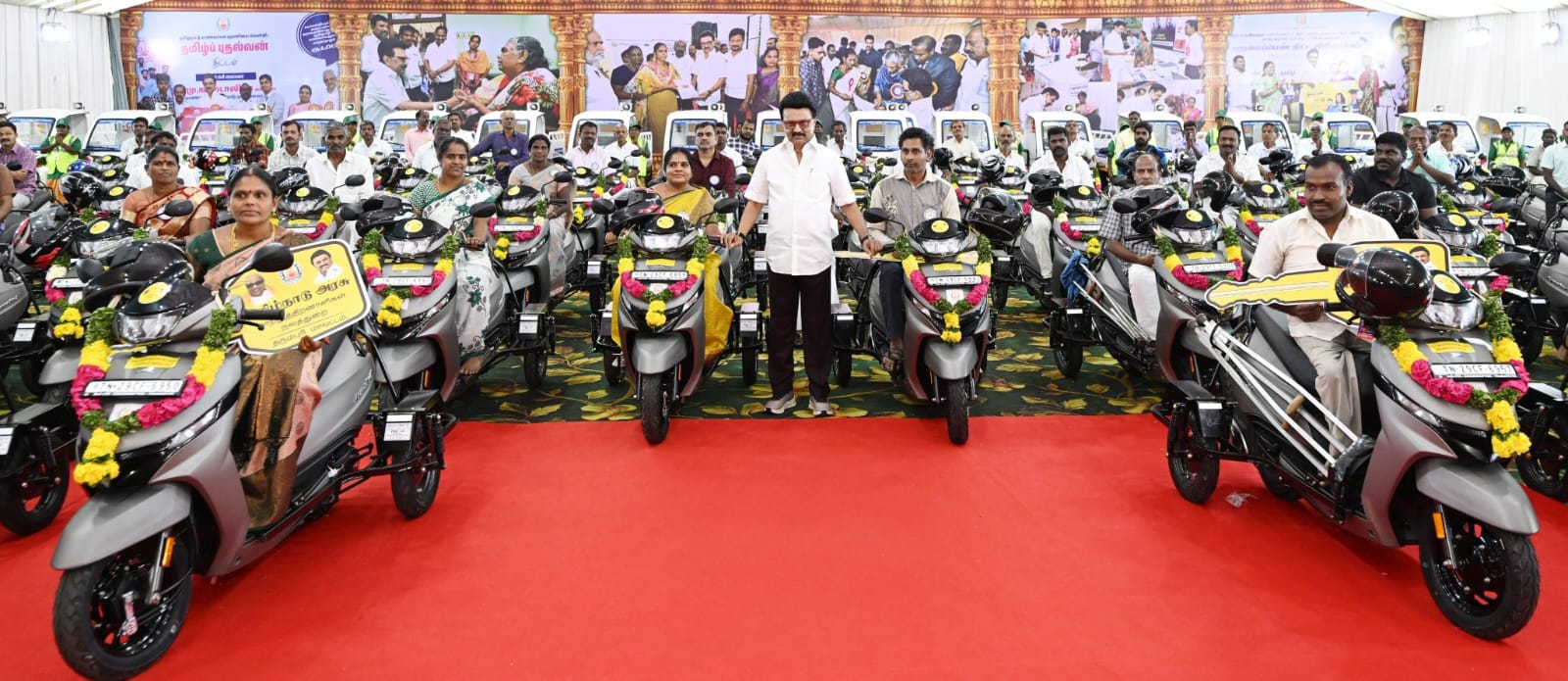 தருமபுரியில் நேற்று நடந்த அரசு விழா
