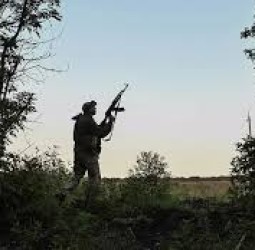 4 கி.மீ. தொலைவில் இருந்த 2 ரஷிய வீரர்களை துப்பாக்கியால் சுட்டுக்கொன்று உலக சாதனை படைத்த உக்ரைன் வீரர்!