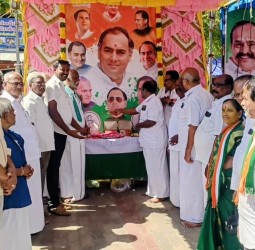 கோவில்பட்டியில் நடந்த ராஜிவ்காந்தி பிறந்தநாள் விழா