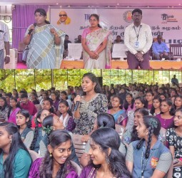 திருத்துவபுரம் புனித ஜோசப் மேல்நிலைப் பள்ளியில் நடந்த நான் முதல்வன் உயர்வுக்குப் படி திட்ட முகாம்