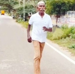 ஓய்வு பெற்றதும் 17 கிமீ ஓடிவந்த எஸ்எஸ்ஐ