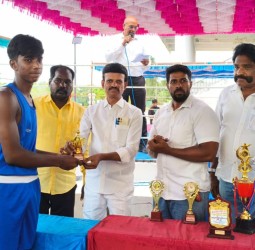 உதயநிதி பிறந்தநாளை முன்னிட்டு நடந்த மாநில அளவிலான குத்துச்சண்டை போட்டி