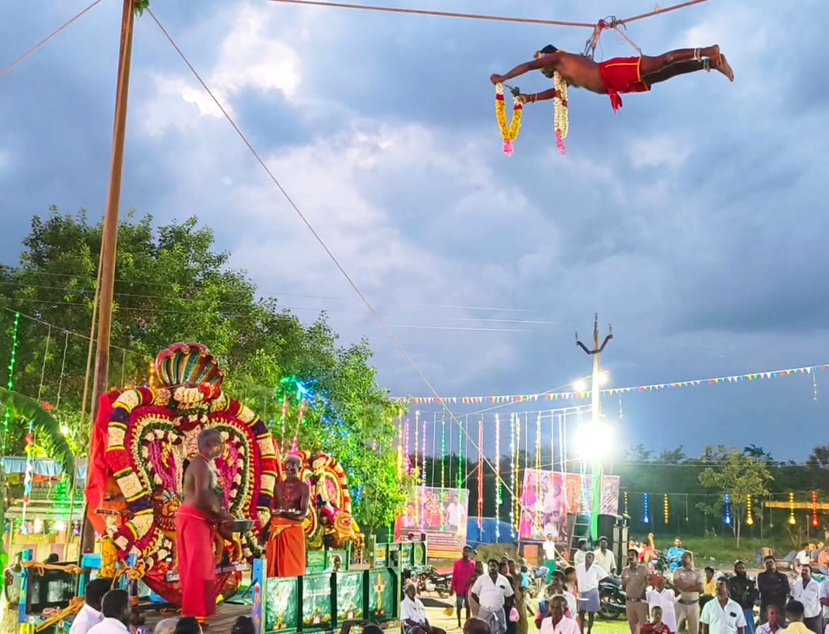 ராணிப்பேட்டை மாவட்டம் கலவை அருகே சொரையூர் கிராமத்தில் எட்டியம்மன் கோவில் திருவிழா