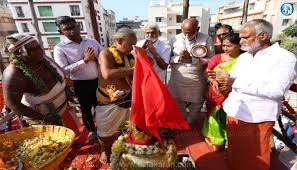 பூங்கா நகர் ஏகாம்பரேஸ்வரர் கோயில் குடமுழுக்கு: பி.கே.சேகர்பாபு பங்கேற்றார்