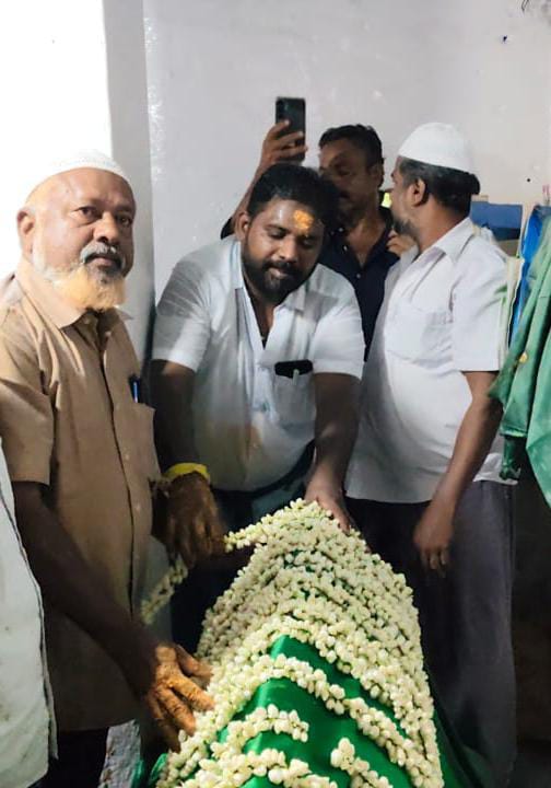மத நல்லிணக்க விழாவாக 86ம் ஆண்டு சந்தனம் பூசும் விழா