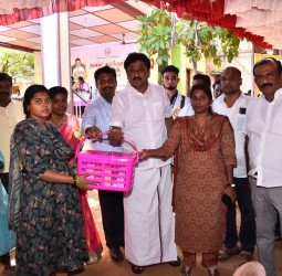 பாளையங்கோட்டை தூய யோவான் பள்ளியில் நலம் காக்கும் ஸ்டாலின் சிறப்பு மருத்துவ முகாம்