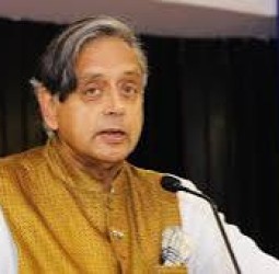 பிரதமர், முதல்வர், அமைச்சர்கள் பதவிப் பறிப்பு மசோதாவுக்கு சசி தரூர் ஆதரவு