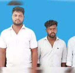 காதலிக்குமாறு பிளஸ்-2 மாணவியை கட்டாயப்படுத்திய வாலிபர்: உதவிய நண்பர்கள் - பாய்ந்தது போக்சோ சட்டம்