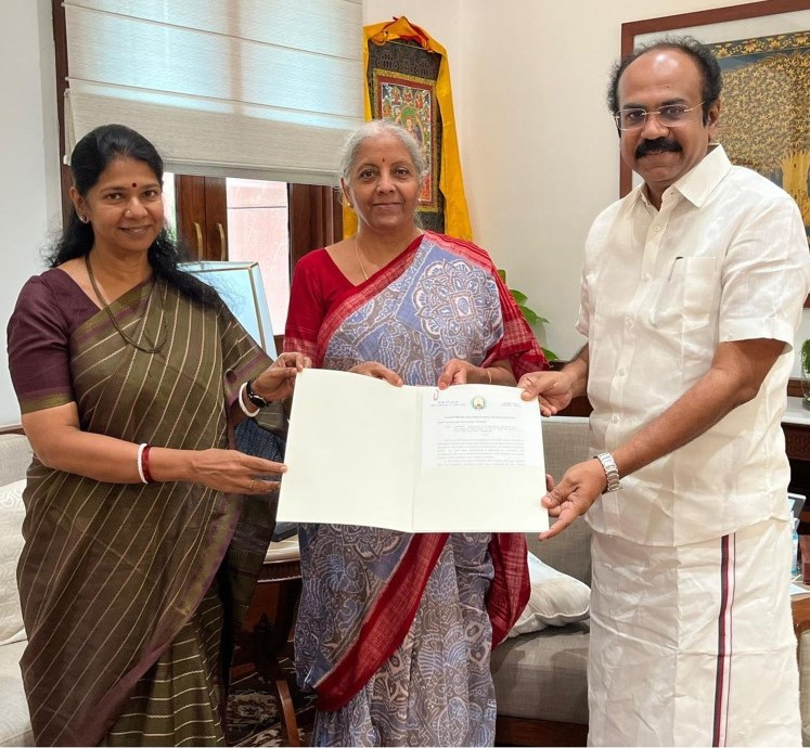 குளச்சல் துறைமுக மேம்பாட்டுக்கான நபார்டு வங்கி நிதிஉதவியை விரைவில் விடுவிக்ககோரி மனு