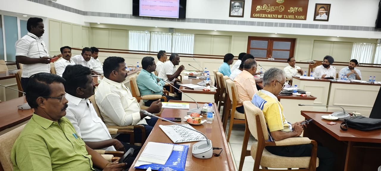 ஜாக்டோ ஜியோ சார்பாக பழைய ஓய்வூதியம் செயல்படுத்த கோரி ஓய்வூதிய குழு தலைவர் சுகன்தீப்சிங்பேடி இ. ஆ. ப. முறையிடு மனு