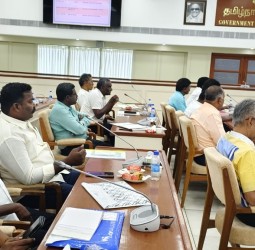 ஜாக்டோ ஜியோ சார்பாக பழைய ஓய்வூதியம் செயல்படுத்த கோரி ஓய்வூதிய குழு தலைவர் சுகன்தீப்சிங்பேடி இ. ஆ. ப. முறையிடு மனு