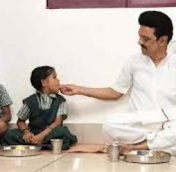 நகரப்பகுதிகளில் அரசு உதவி பெறும் பள்ளிகளிலும் காலை உணவு விரிவாக்கம்