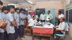 அரசு பள்ளி மாணவர்களுக்கு சிறப்புப் பயிற்சி: கடலூர் கலெக்டர் சிபி ஆதித்யா துவக்கி வைத்தார்