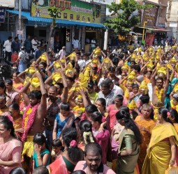 ஸ்ரீசக்தி விநாயகர் கோவிலில் சதுர்த்தி விழாவில் விரதமிருந்த பக்தர்கள் பால்குடம்