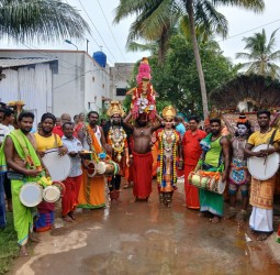 போச்சம்பள்ளி வட்டம், நாகரசம்பட்டி கிராமத்தில் ஓம் சக்தி கஞ்சி விழா