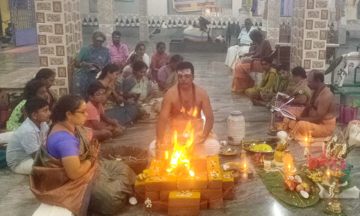 வடமலம்பட்டி சிவாலயத்தில் தேய்பிறை அஷ்டமியை முன்னிட்டு பைரவர் வேள்வி