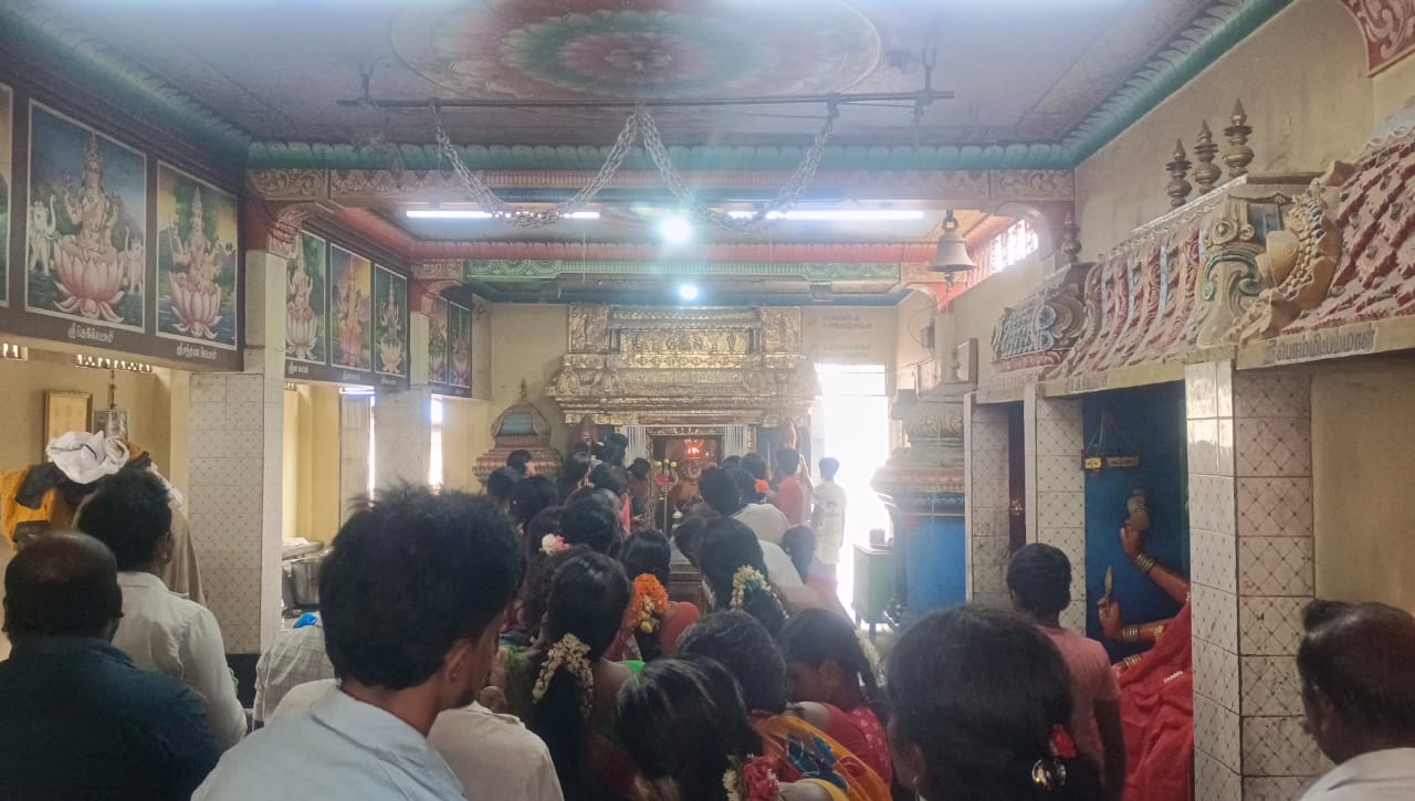 ஆவணி முதல் ஞாயிற்றுக்கிழமையை முன்னிட்டு 101 லிட்டர் பாலாபிஷேகம்