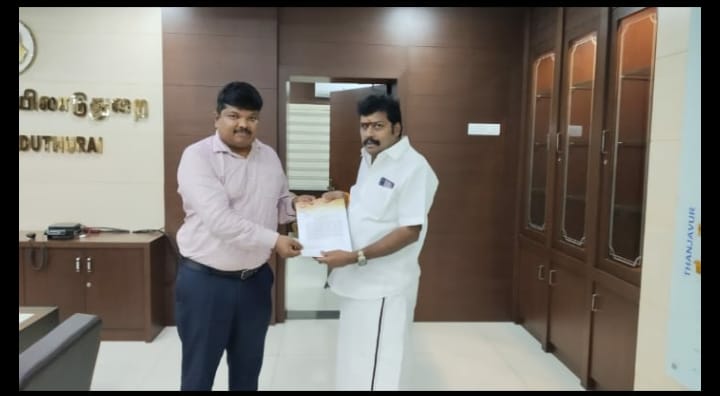 ஸ்ரீ கண்ணாரமுடையார் திருக்கோயில் திருப்பணிகளை விரைந்து முடிக்க வலியுறுத்தி மனு