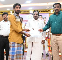 திருவண்ணாமலையில் 'உங்களைத்தேடி உங்கள் ஊரில்' திட்டத்தின் கீழ் நடந்த ஆய்வு கூட்டம்