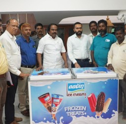 கூட்டுறவு சங்கங்களுக்கு ஐஸ்கிரீம் விற்பனையை ஊக்குவிக்கும் விதமாக ஆவின் ஆள் உறை  பெட்டகங்கல்