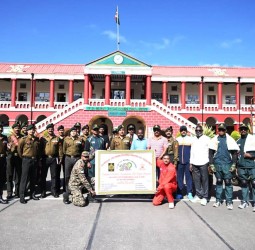 திருவனந்தபுரத்திலிருந்து மெட்ராஸ் 2 யூனிட்டை சேர்ந்த ராணுவ வீரர்கள் மின்னணு பைக் மூலம் பேரணி