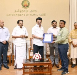 தமிழ்நாடு அரசுப் பணியாளர் தேர்வாணையம் மூலம் தேர்வு செய்யப்பட்டவர்களுக்கு முதலமைச்சர் ஸ்டாலின் நேற்று பணி நியமன ஆணை