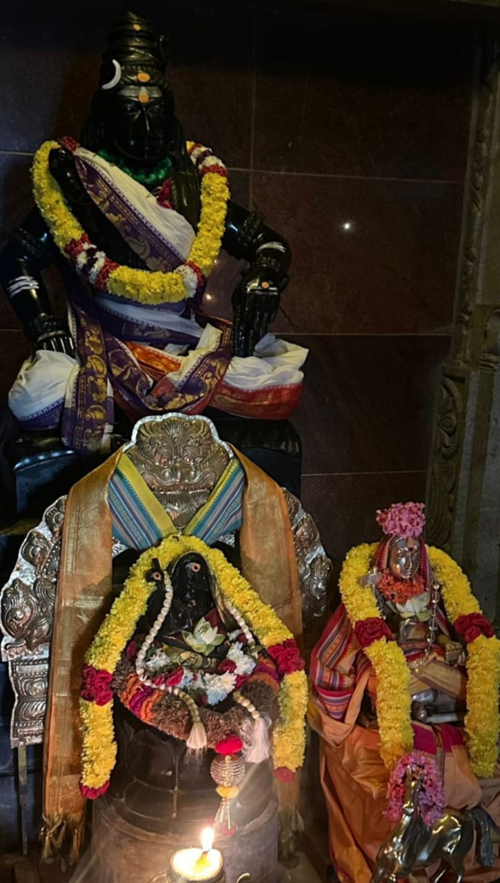 உக்கல் மடாவளம் ஸ்ரீ காமாட்சி அம்பாள் கோயிலில் ஸ்ரீ சந்திரமவுலீஸ்வரருக்கு சிறப்பு பூஜை: