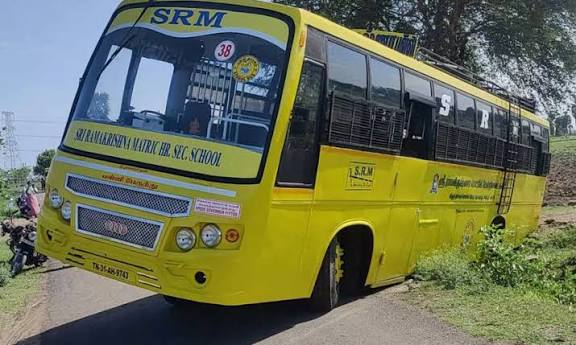 மேட்டுப்பாளையத்தில் தனியார் பள்ளி பேருந்துகள் தர பரிசோதனை