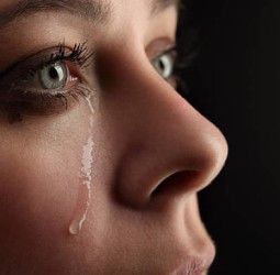 அழுத - கண்ணீர் !